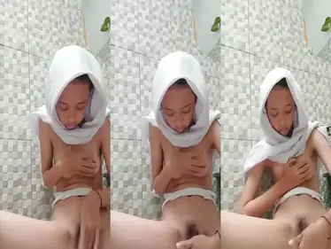 Gadis Cantik Pasrah Goyang Kasur Threesome poster
